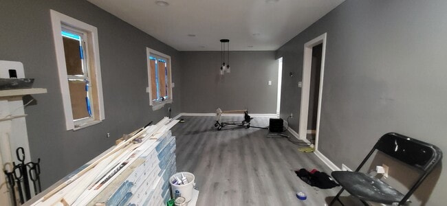 Building Photo - Freeland