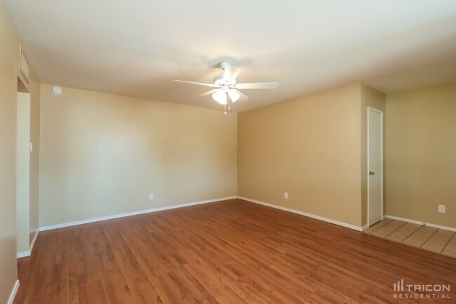 Foto del edificio - 3202 W Wood Dr