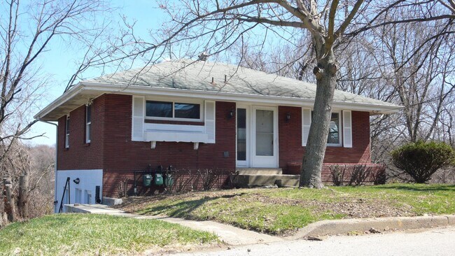 Building Photo - 475 Flamingo Ave