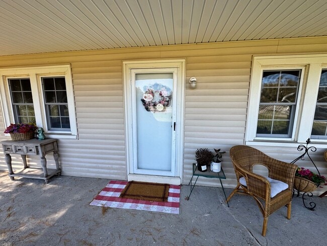 Photo - 3 Bed/2 Bath Single Fmaily Home