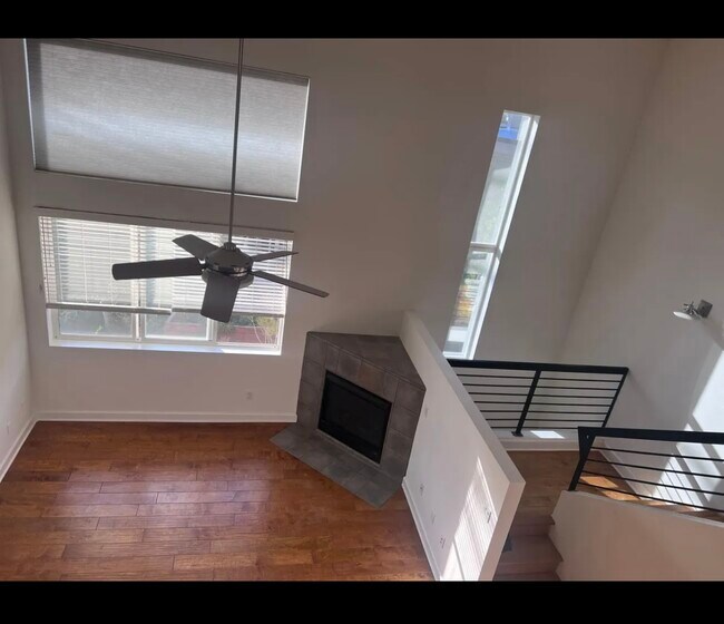 Foto del edificio - 14907 Moorpark St