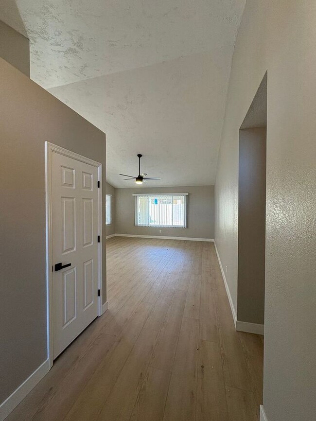 Building Photo - Stunning FULLY remodeled home in the Alta ...