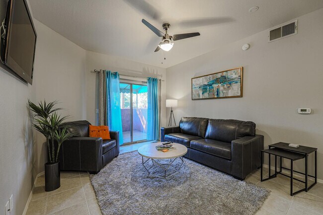 Foto del edificio - 14950 W Mountain View Blvd