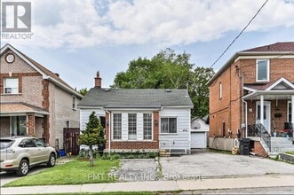 Building Photo - 406 Nairn Ave