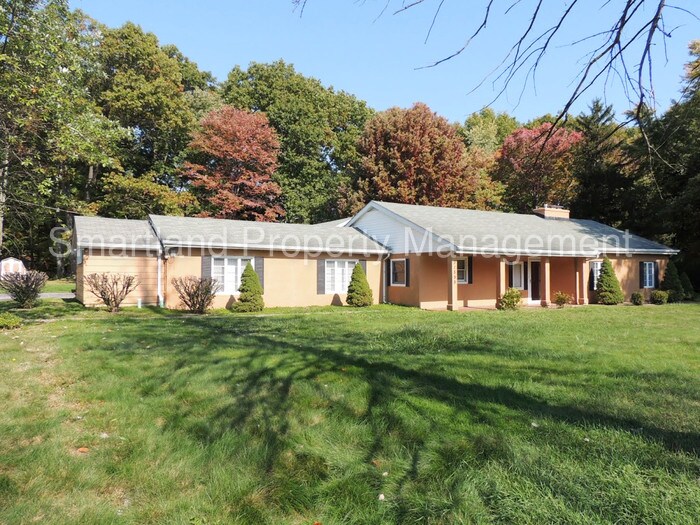 Primary Photo - 31599 Woodcrest Rd