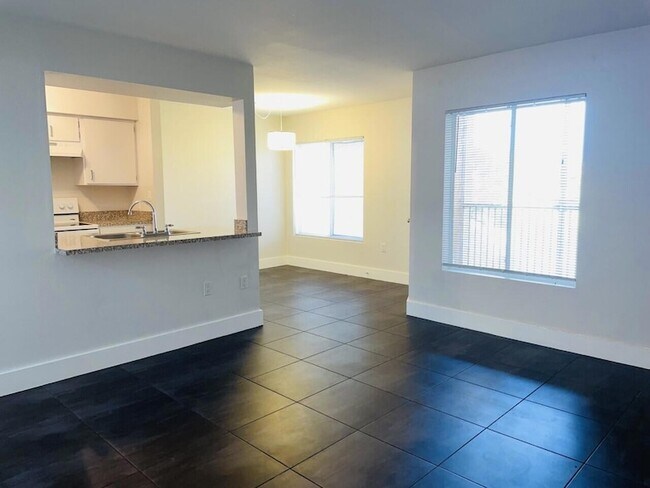 Foto del edificio - 2405 NW 33rd St