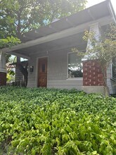 Building Photo - 23 Sherman St