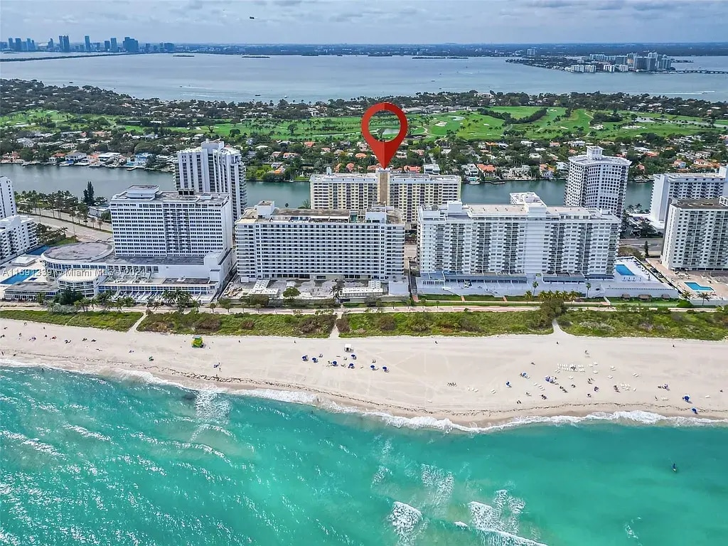 Foto principal - 5600 Collins Ave