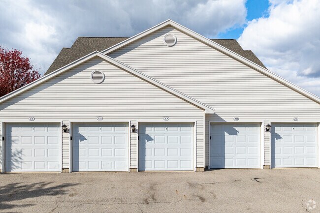 Cochera - Life is Better at THE LINKS Apartments