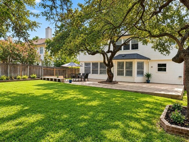 Building Photo - 2813 Cortez Dr