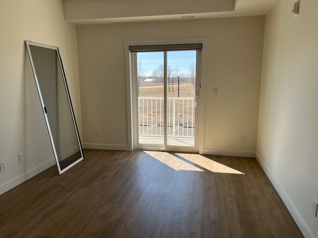 Building Photo - 2 Bed 1 Bath Unit in Ponoka, AB