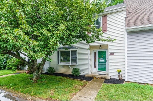 Building Photo - 1151 Horsemans Ln