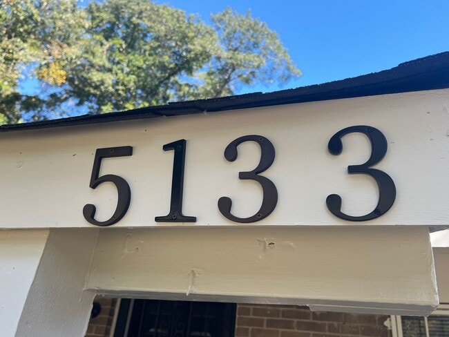 Building Photo - ***Totally Remodeled 4 Bedroom / 1 Bathroo...