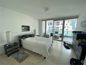 Building Photo - 1331 Brickell Bay Dr