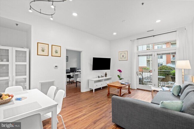 Foto del edificio - 309 Holland Ln
