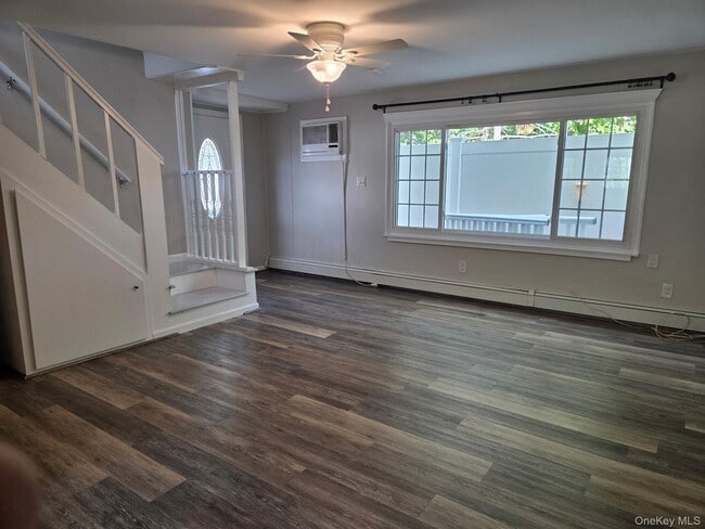 Foto del edificio - 1019 Cassel Ave