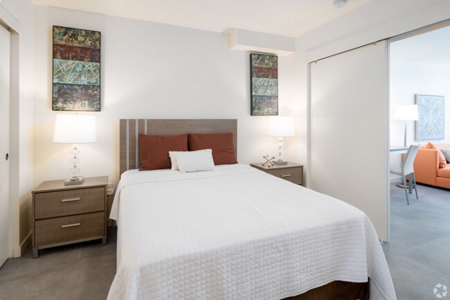 Foto del edificio - 736 Bellevue Pl E