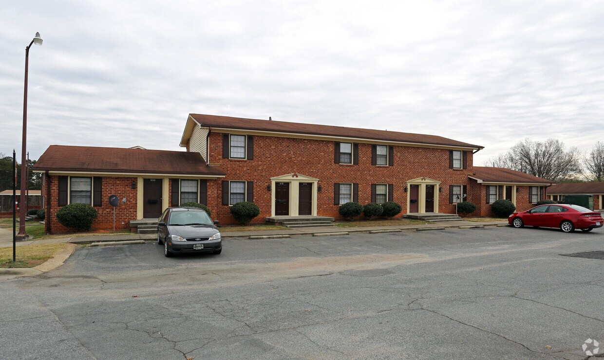 803 Oakwood Ave, Kannapolis, NC 28081 Apartments in Kannapolis, NC