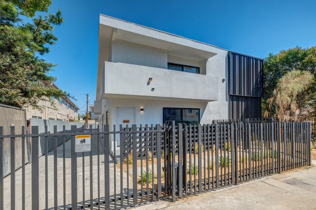 Foto del edificio - 3108 S Durango Ave