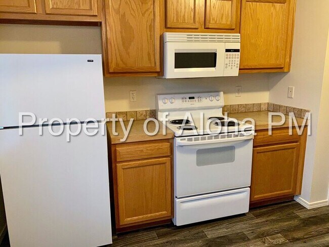 Foto del edificio - 1033 W Pine Ave