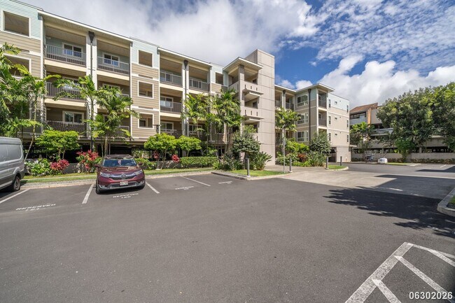 Foto del edificio - $3,300 / 1BR • 1BA • 757 SF • First-Floor Ka Malanai Condo | Available Now! (Kailua)