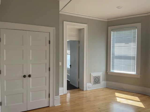 205 - 22 W 3rd St