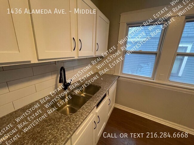 Foto del edificio - 2 bedroom apartmet in Lakewood!