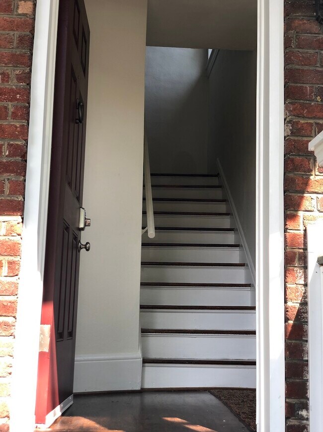 Foto del edificio - 1330 Belleview Ave SE