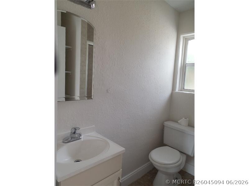 Building Photo - 4565 N Ocean Dr