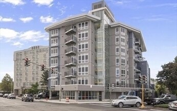 Building Photo - 262 Monsignor O'Brien Highway