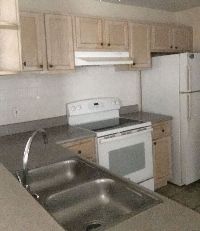 Foto del edificio - Large 3 bedroom in Prime location