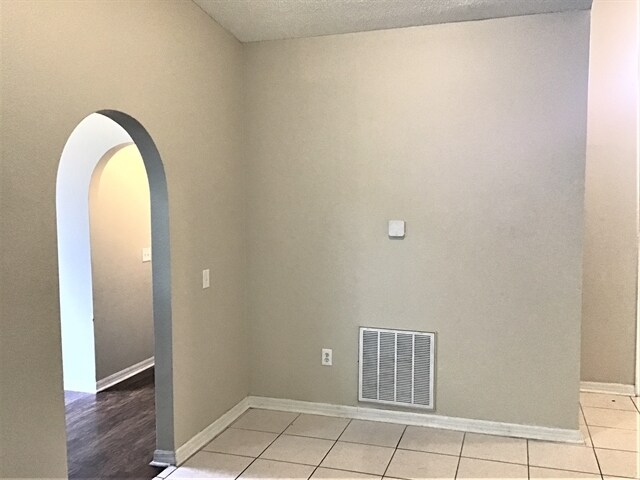 Foto del edificio - 6817 Westlake Boulevard