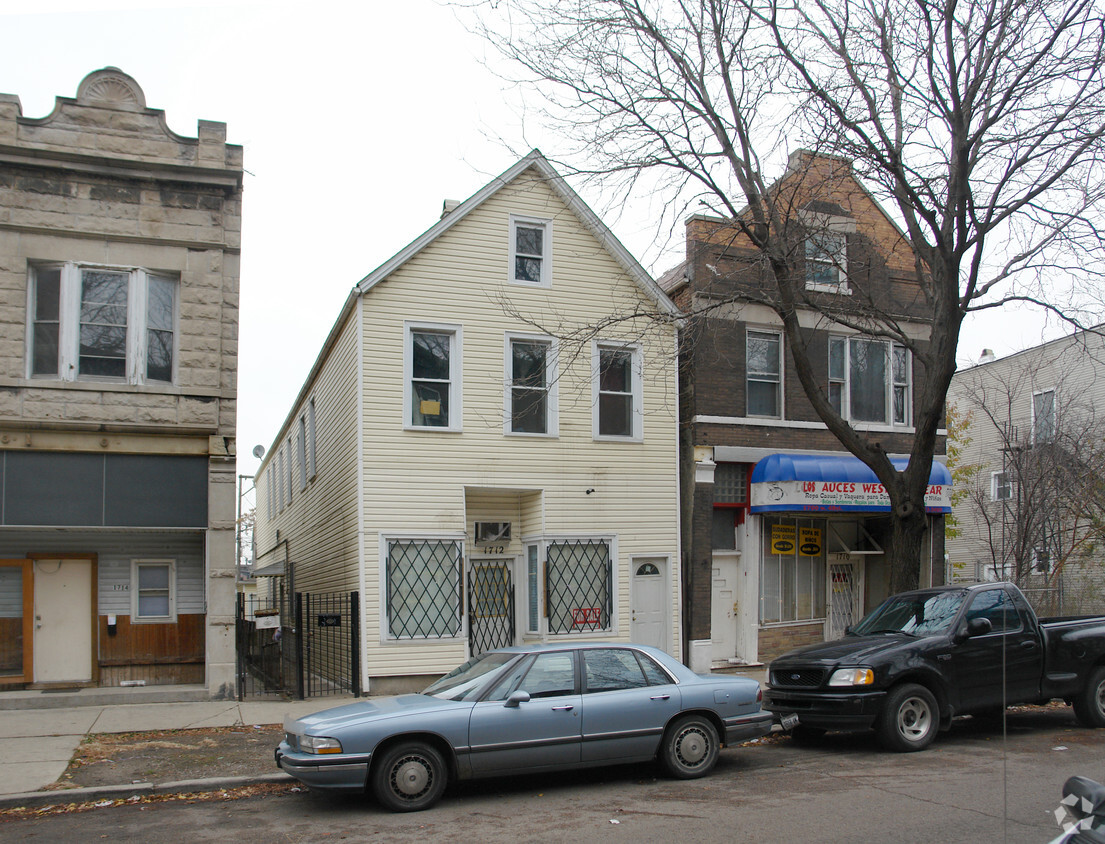 Primary Photo - 1712 W 48th St