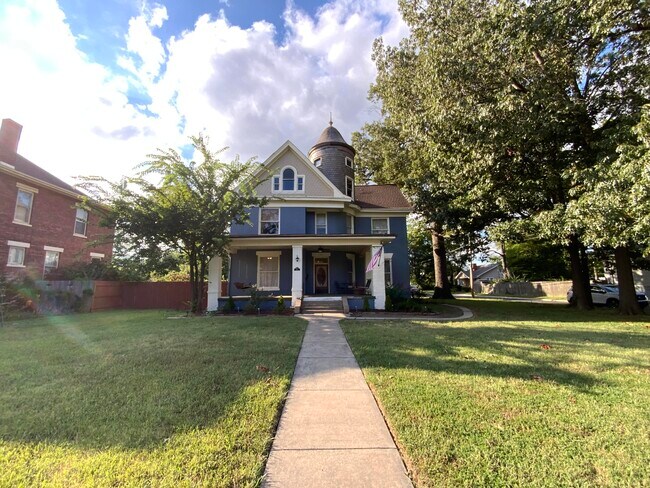 Foto del edificio - 1401 Jefferson St
