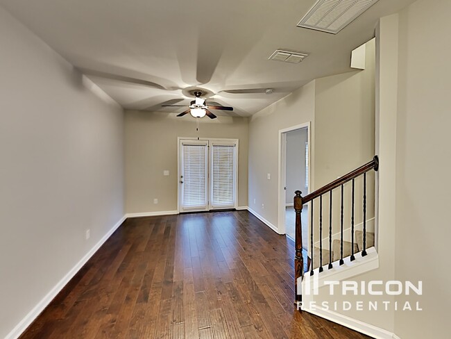 Building Photo - 204 Ashmere Ct