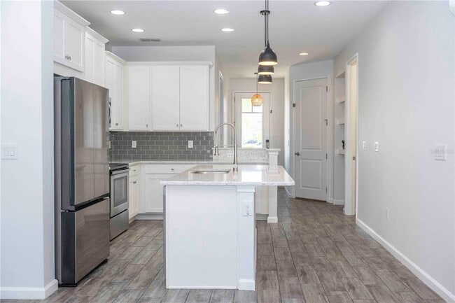 Foto del edificio - 11737 Brookside Dr