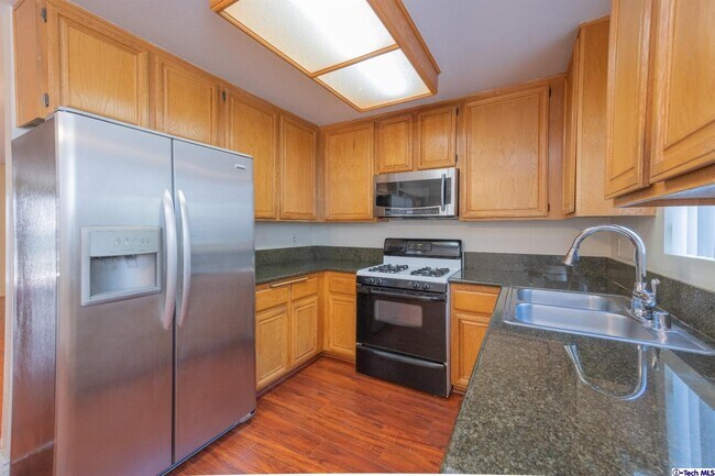 Foto del edificio - 12251 Moorpark St