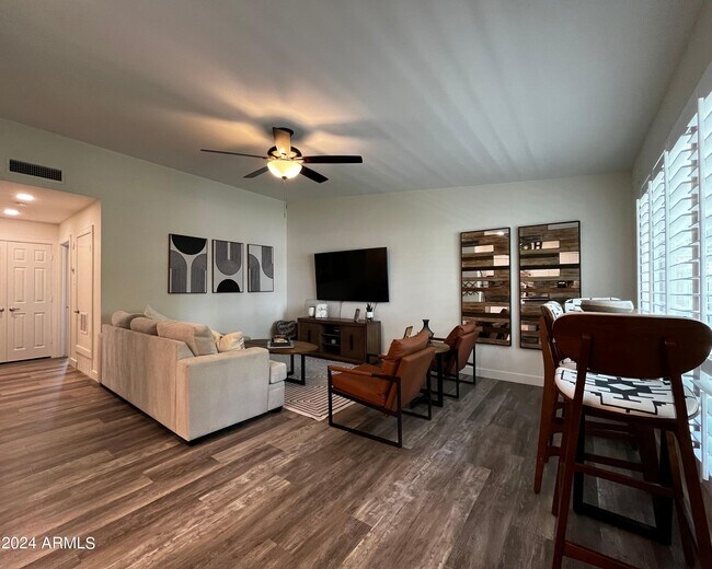 Foto del edificio - 5226 N 20th St