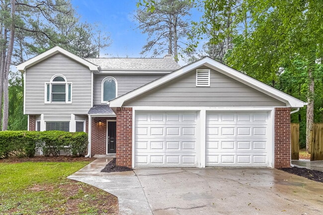 Building Photo - 3811 Eden Glen Dr SE