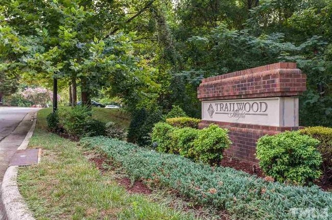 Foto del edificio - 1950 Trailwood Heights Ln