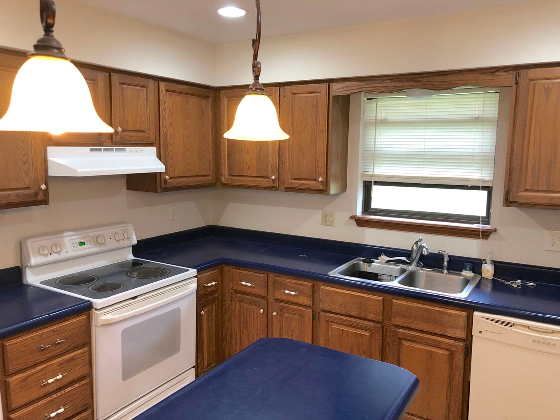 901 Carla Dr, Boonville, MO 65233 House Rental in Boonville, MO