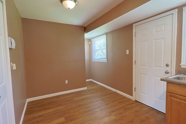 Building Photo - Charming 3-Bedroom Ranch with Large Backyard