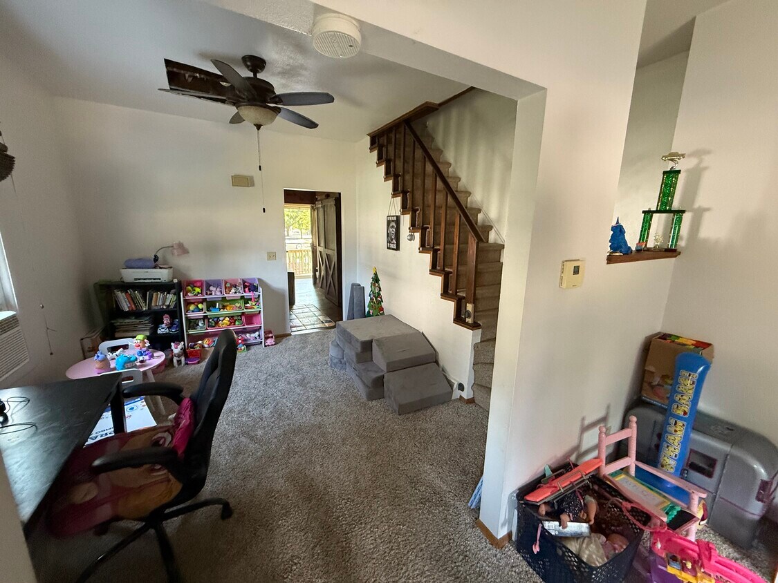 Foto principal - 207 Amory St