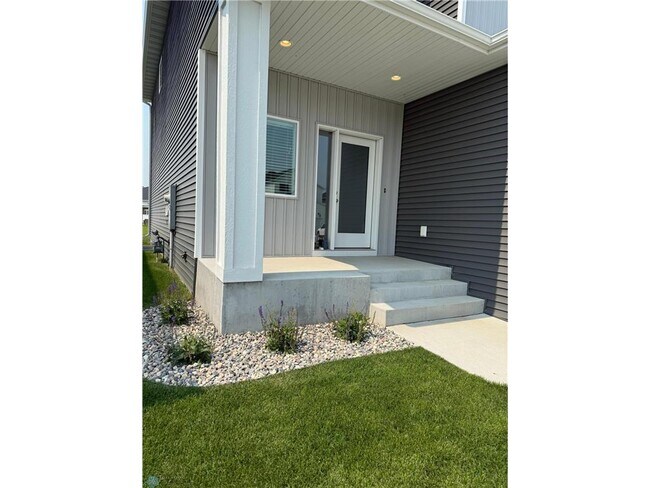 Foto del edificio - 5480 Lori Ln W