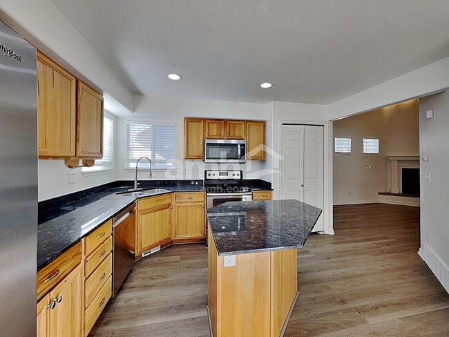 Foto del edificio - 6828 Denby Dale Rd