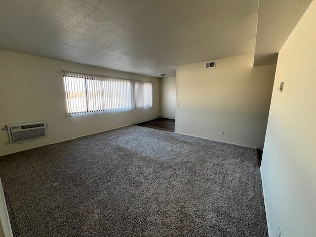 Living Room - Trailside Apartments