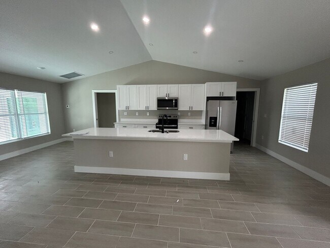 Foto del edificio - New construction 4/3  off Gator Circle