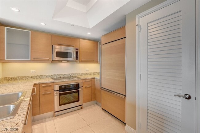 Foto del edificio - 222 Karen Ave