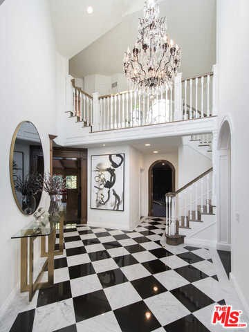 Foto del edificio - 15475 Milldale Dr