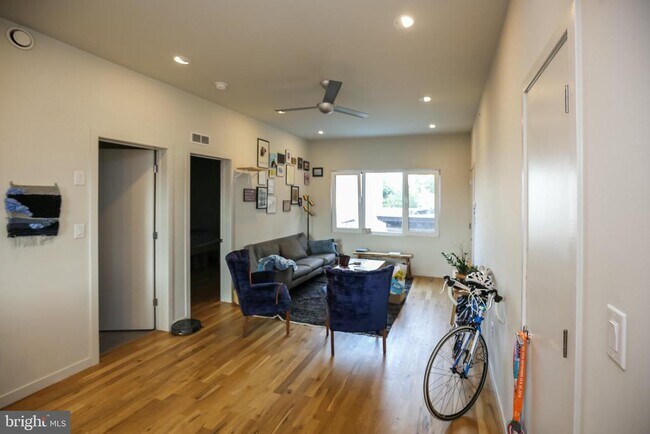 Foto del edificio - 2324 Memphis St